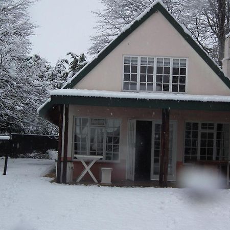 Pennygum Country Cottages Underberg Exterior foto