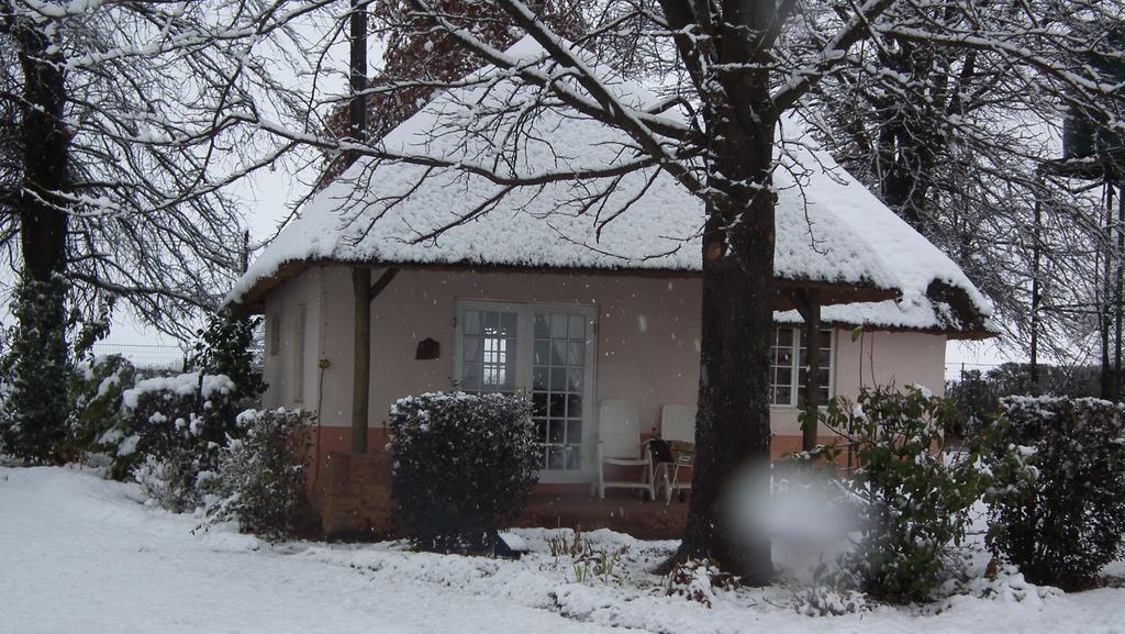 Pennygum Country Cottages Underberg Quarto foto